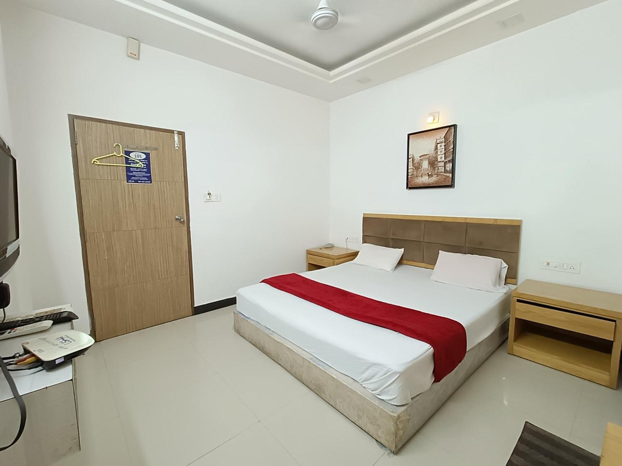 Stay Guru Usha Residency Bhuj Eksteriør bilde