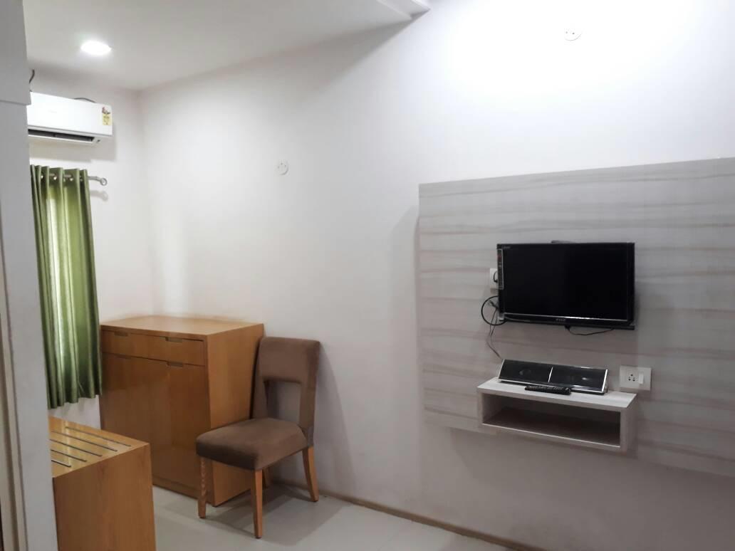 Stay Guru Usha Residency Bhuj Eksteriør bilde