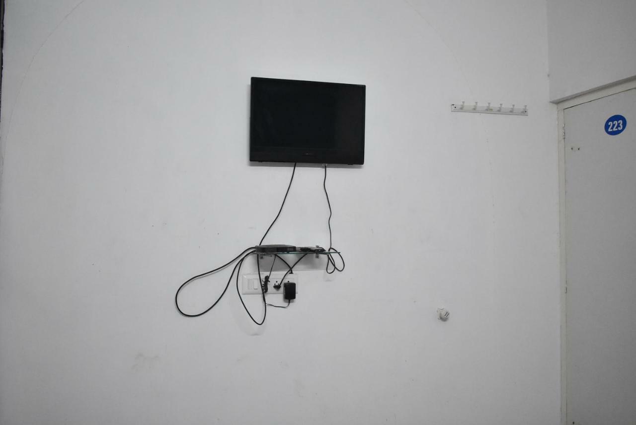 Stay Guru Usha Residency Bhuj Eksteriør bilde